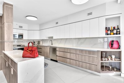 Comprar apartamento en Hidden Bay 815