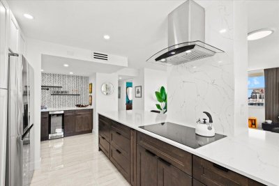 Comprar apartamento no Berkley South 18L