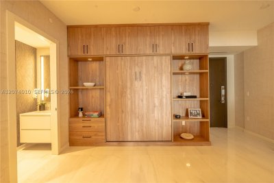 Comprar apartamento no Aston Martin Residences 3109W