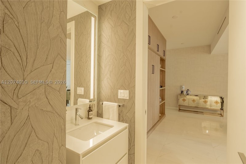 Condo for sale at Aston Martin Residences 3109W