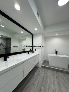 One Fifty One at Biscayne Apt #1403