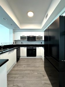 Comprar apartamento no One Fifty One at Biscayne 1403