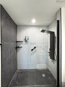 Comprar apartamento no One Fifty One at Biscayne 1403