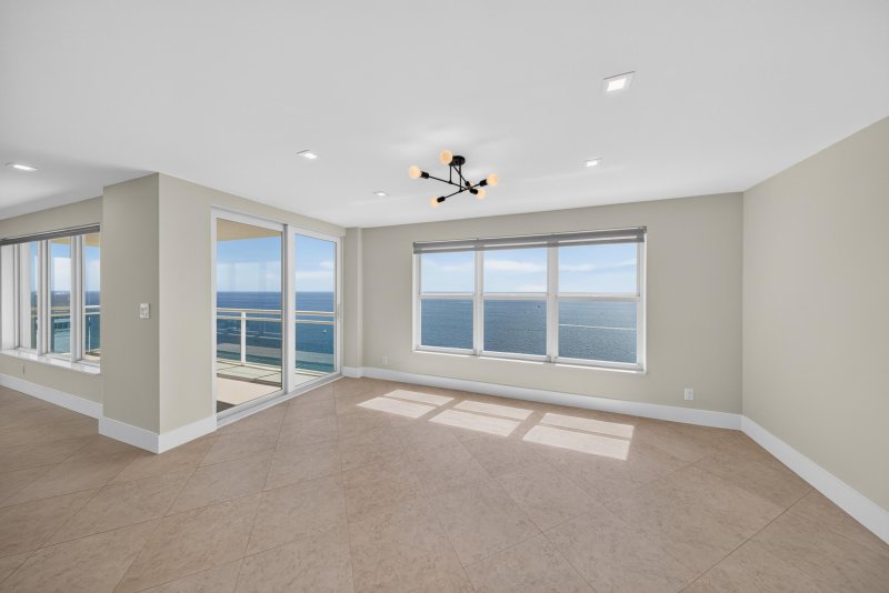 Condo for sale at Playa Del Mar 2417