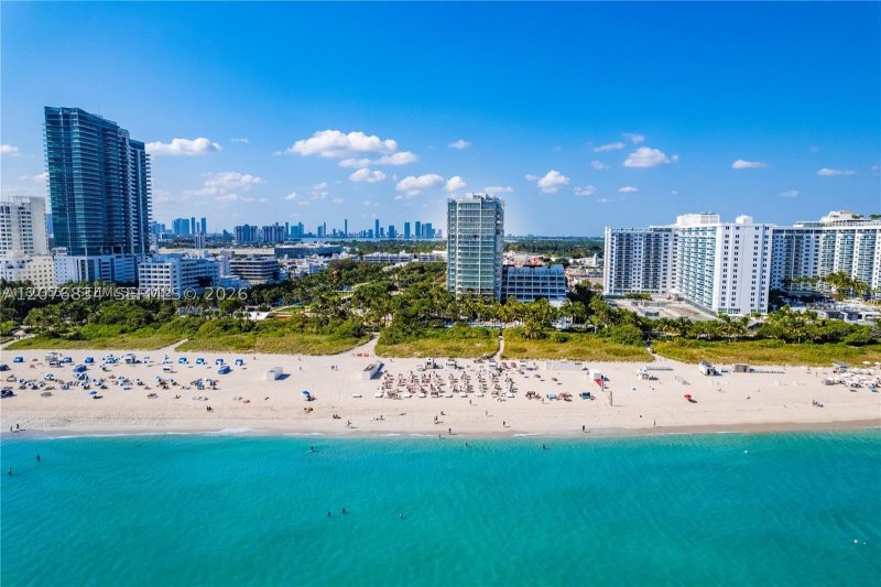 Condo for sale at W Hotel & Residences 428