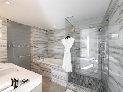 Comprar apartamento no W Hotel & Residences 428