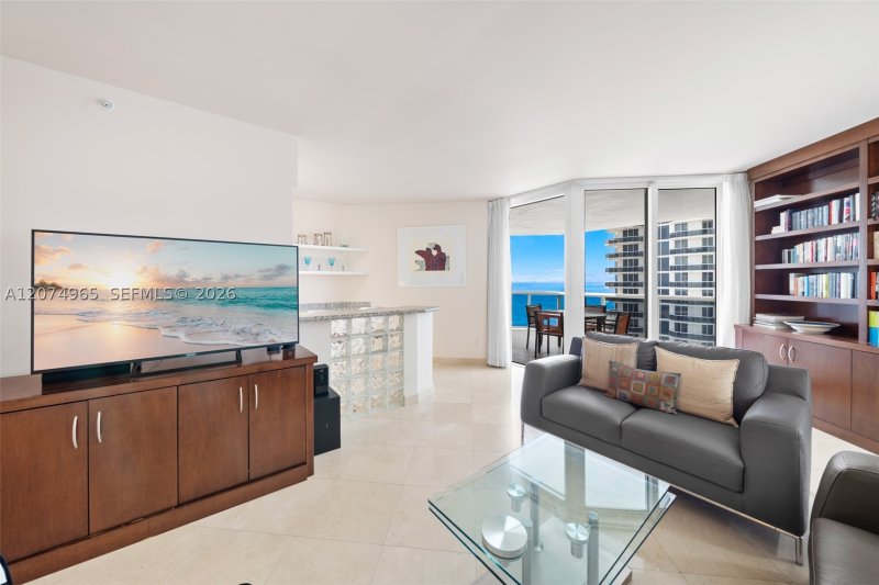 Condo for sale at Blue Diamond Condo 1804