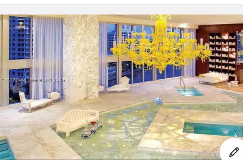 Condo for sale at Icon Brickell Tower I 808