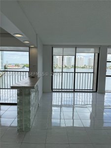 Comprar apartamento no Fairview House S907