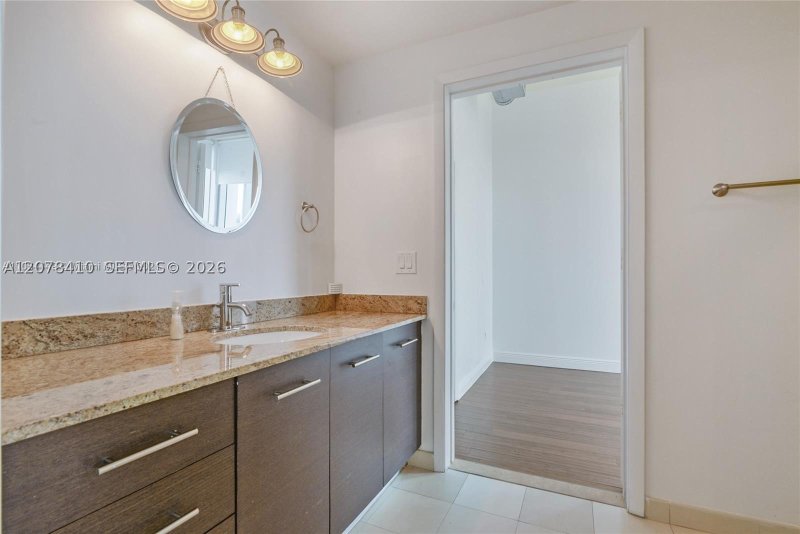 Condo for sale at Uptown Marina Lofts 505