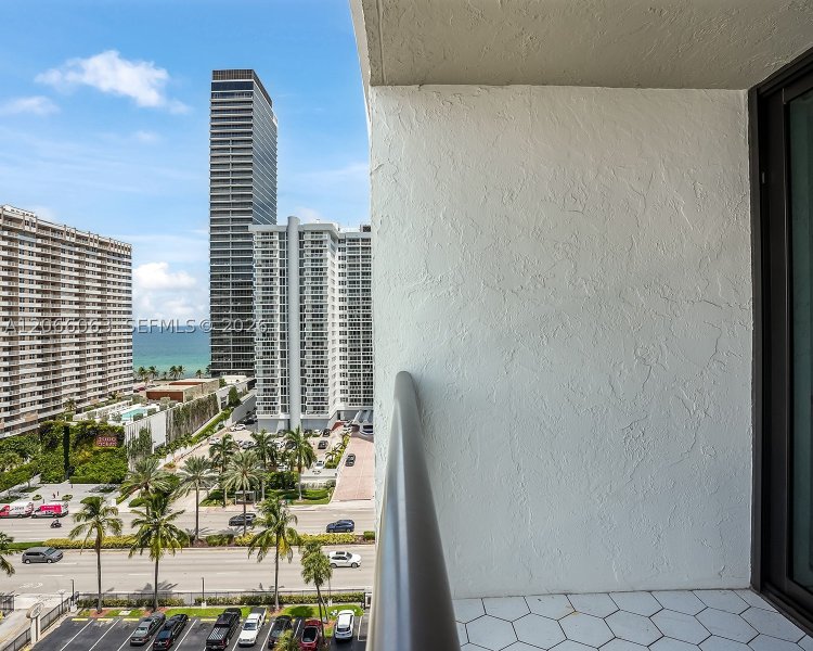 Apartment for rent at Avant Garde 1406