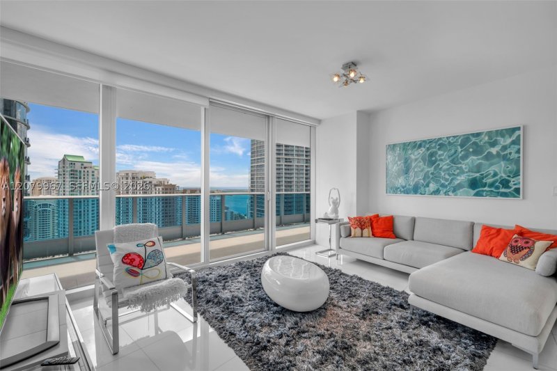 Apartment for rent at Epic Miami 3703