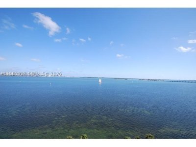 Aluguel de apartamento no Bayshore Place 1101A