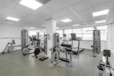Aluguel de apartamento no Bayshore Place 1101A