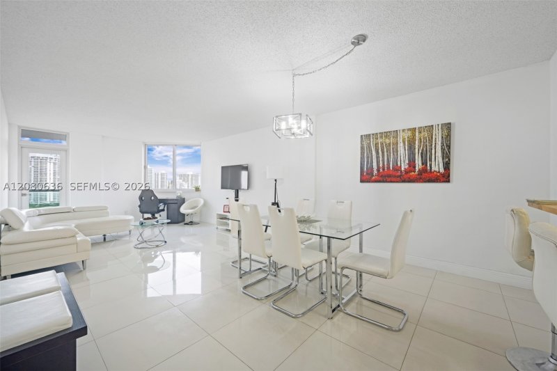 Condo for sale at Ocean Reserve 1426