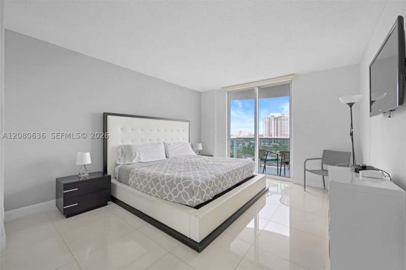 Condo for sale at Ocean Reserve 1426