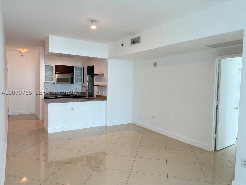 Apartment for rent at The Plaza Tower I 601