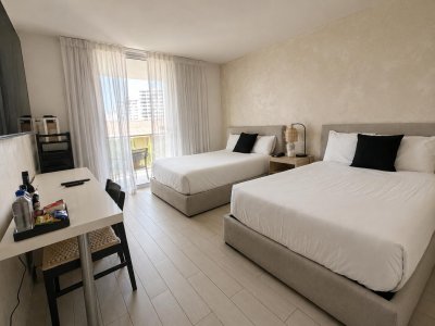 Comprar apartamento no Beachwalk R403