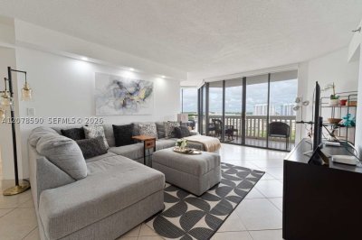 1000 Williams Island Apt #1010