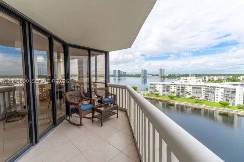 Condo for sale at 1000 Williams Island 1010