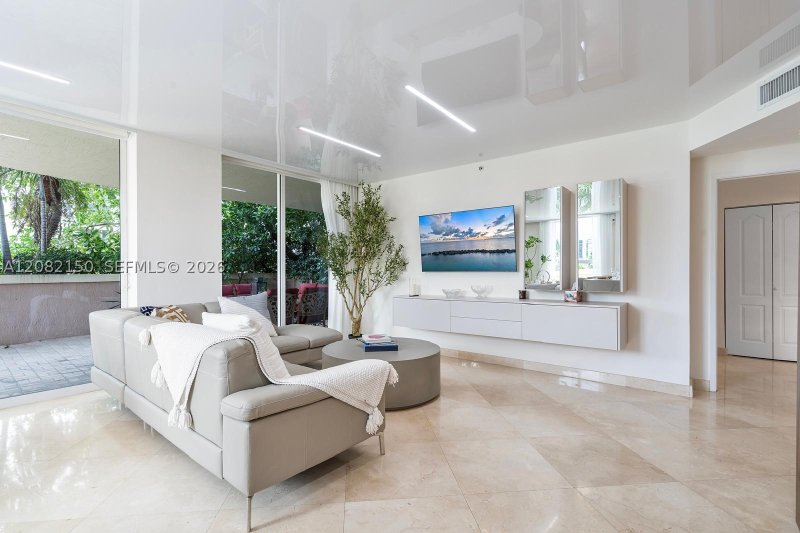 Condo for sale at King David 508