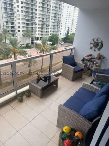 Comprar apartamento no Seacoast 5700 8M