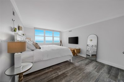 Aluguel de apartamento no The Collins Condo 1409
