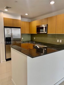 Aluguel de apartamento no Avenue on Brickell 1060 Tower 1713