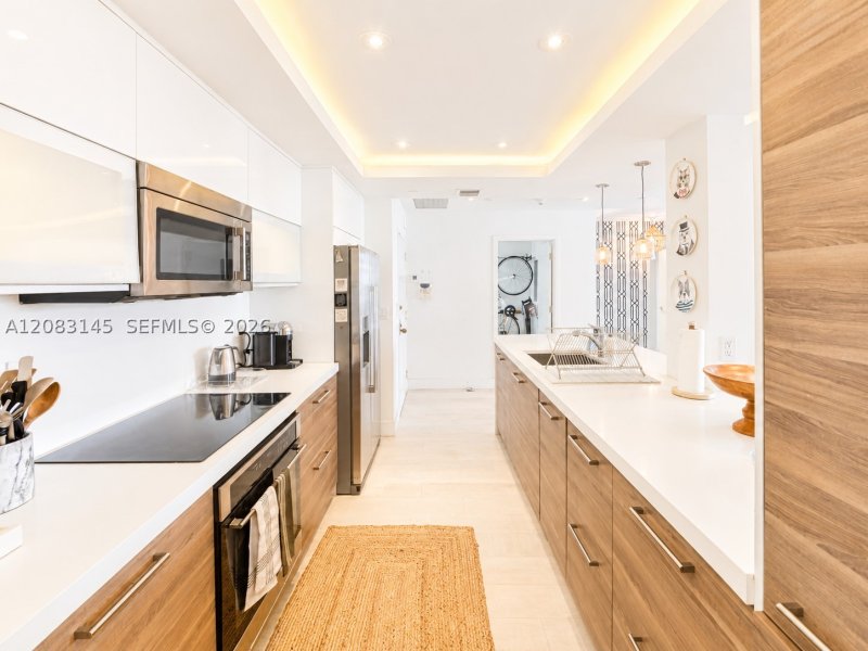 Apartment for rent at Key Colony III Emerald Bay 405