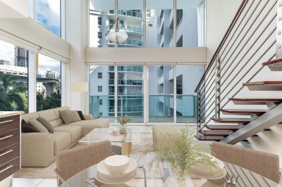 Comprar apartamento no Brickell on the River South 417