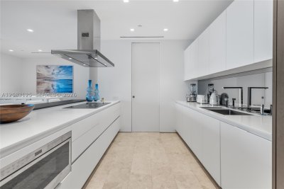 Aluguel de apartamento no Continuum I South 1102/03