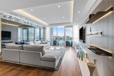 Aluguel de apartamento no Continuum I South 1102/03