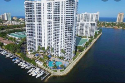 Mystic Pointe 500 Apt #3003