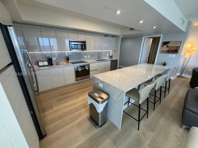 Comprar apartamento no Beachwalk T2701
