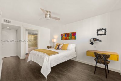 Comprar apartamento no West Bay Plaza 806