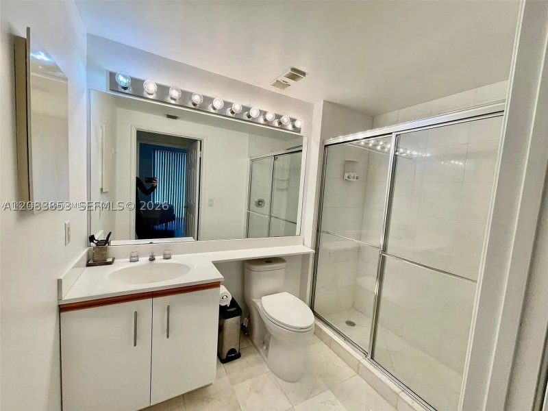 Condo for sale at Mystic Pointe 600 PH7