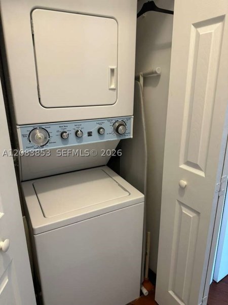 Condo for sale at Mystic Pointe 600 PH7