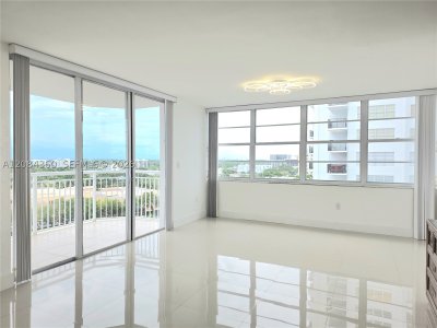 Comprar apartamento no Del Prado North Tower 1204