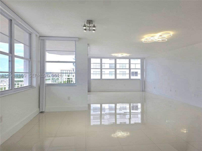 Condo for sale at Del Prado North Tower 1204