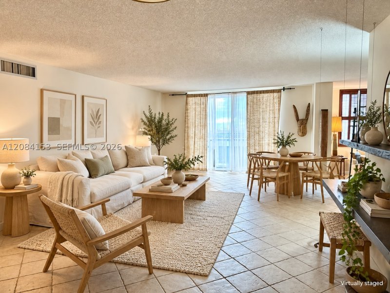 Condo for sale at Maison Grande 833