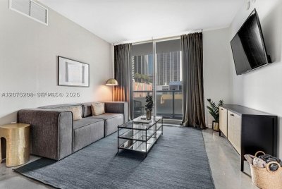 Aluguel de apartamento no Vizcayne South Tower 508