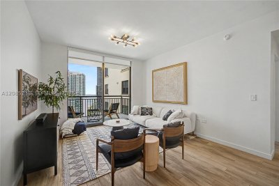 Comprar apartamento no Nine at Mary Brickell Village 2407