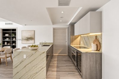Comprar apartamento no SLS Lux Brickell 1810