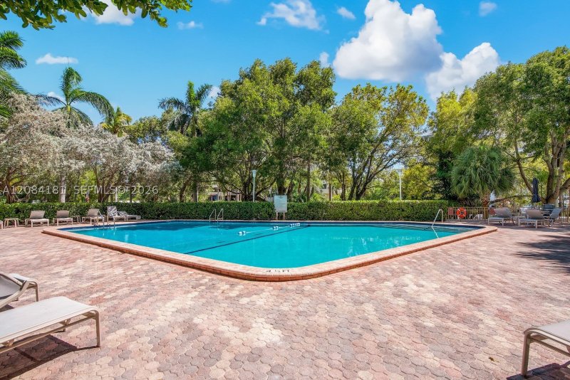 Condo for sale at Commodore Club West 103
