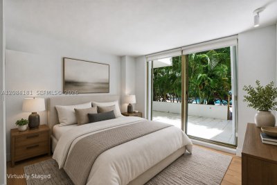 Comprar apartamento no Commodore Club West 103