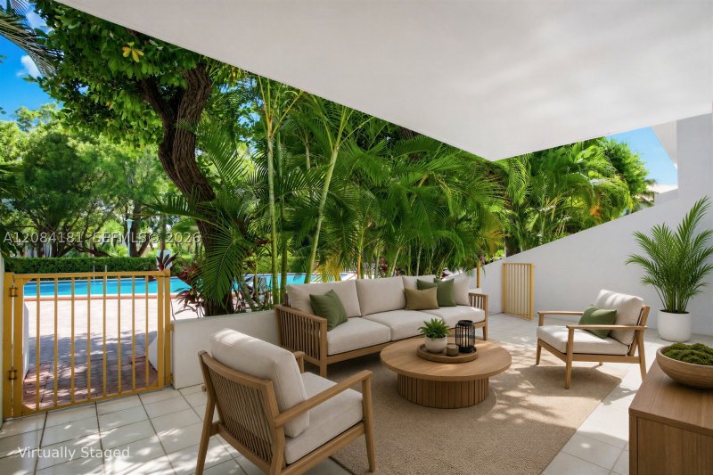 Condo for sale at Commodore Club West 103
