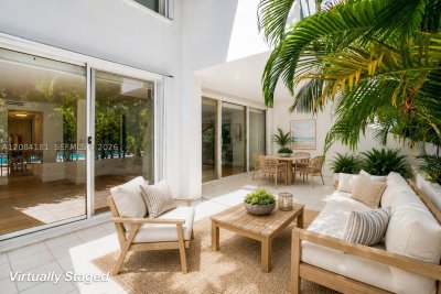 Comprar apartamento no Commodore Club West 103