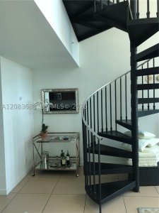 Aluguel de apartamento no Aston Martin Residences L-608