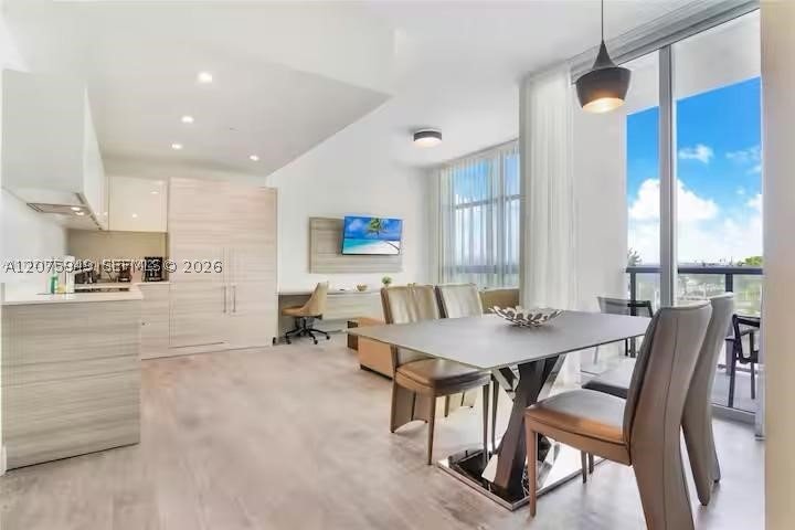 Condo for sale at Costa Hollywood N236