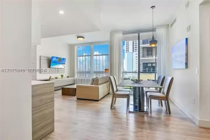 Condo for sale at Costa Hollywood N236
